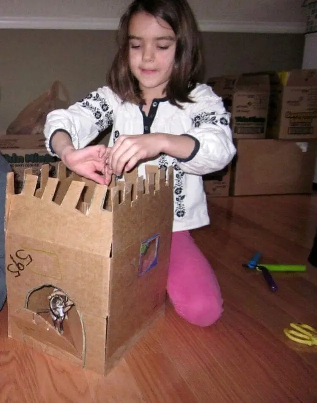 castle box fort