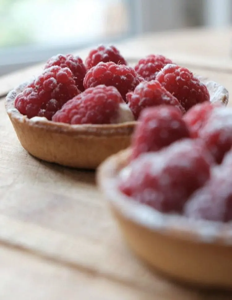 raspberry cream pie