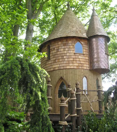 castle treehouse design idea