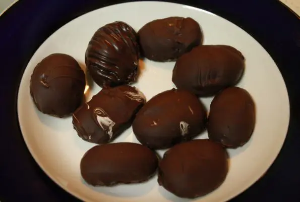 Vegan Cadbury Creme Egg