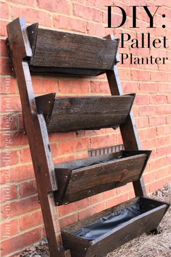 DIY pallet planter