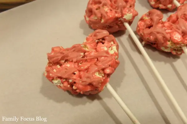 Popcorn Heart Valentine Treats Process 