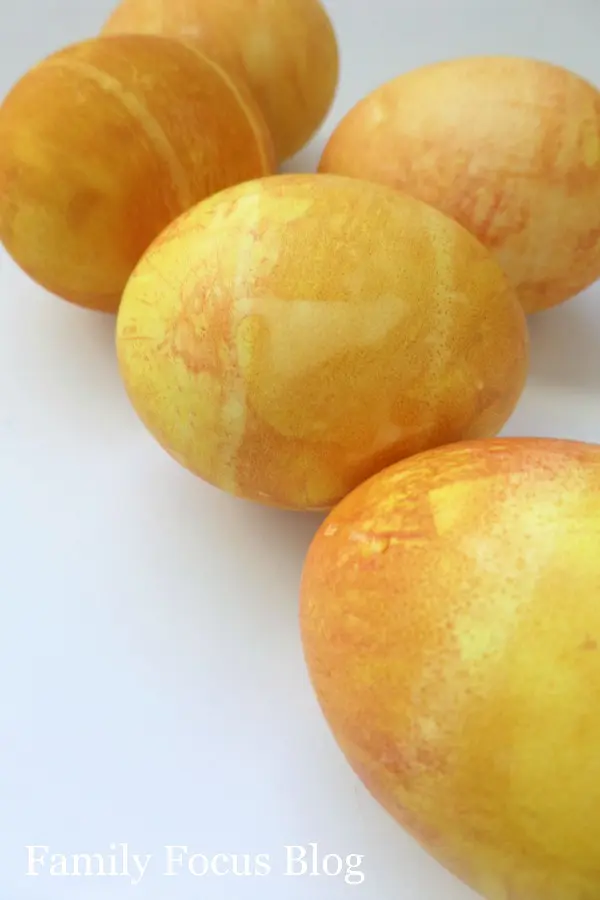 natural dye for easter eggs