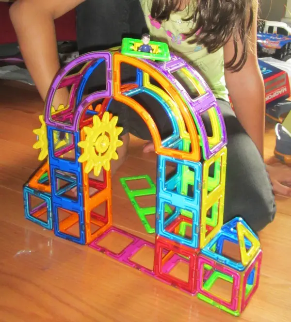 Magformers Magnets in motion review