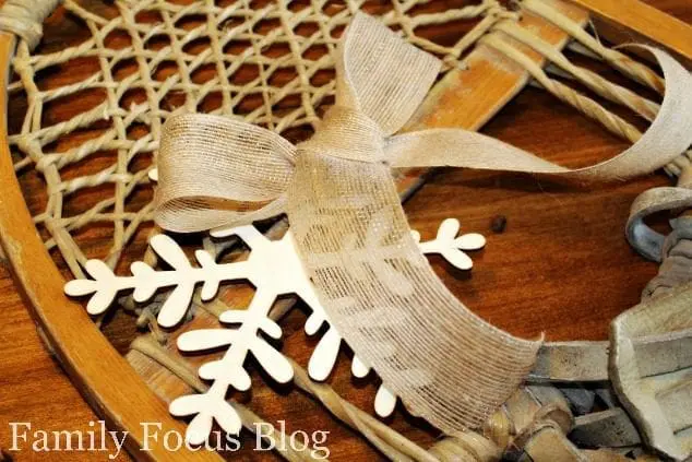 Snowshoe Christmas Card Holder