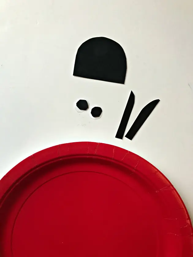 paper plate craft ladybug