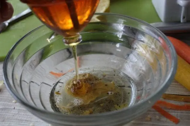 rainbow heirloom carrot salad dressing