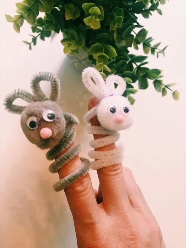 making finger puppets