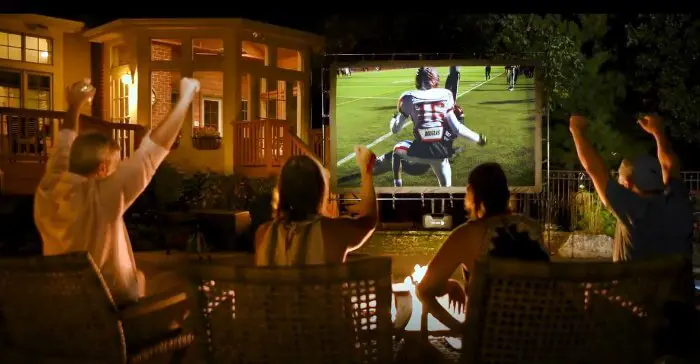 outdoor projector screen