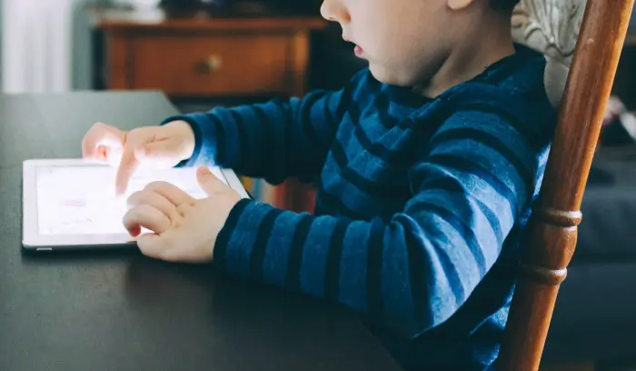 recommended screen time kids