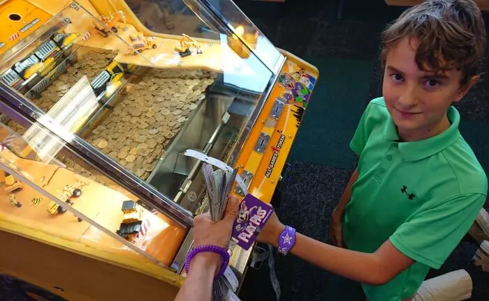 chuck e cheese all you can play