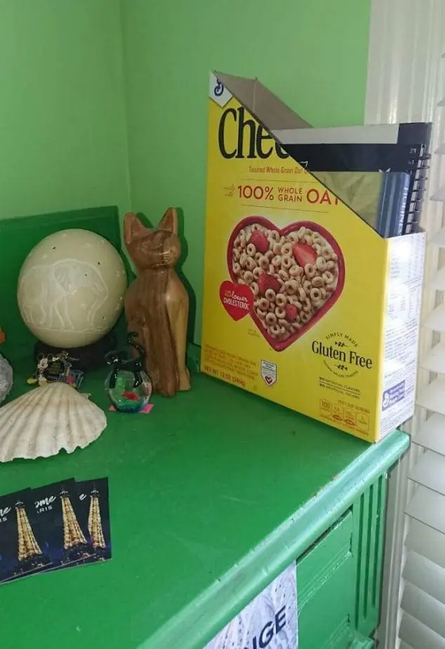 cereal box book holder