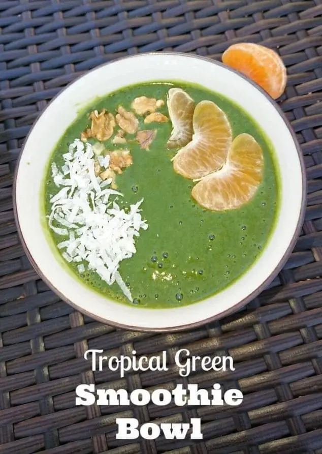 tropical green smoothie bowl
