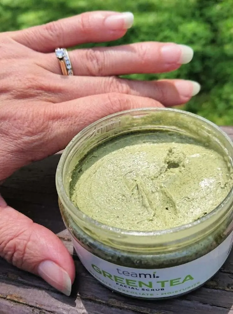 teami green tea facial scrub