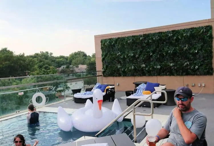 kansas city hotel with rooftop pool