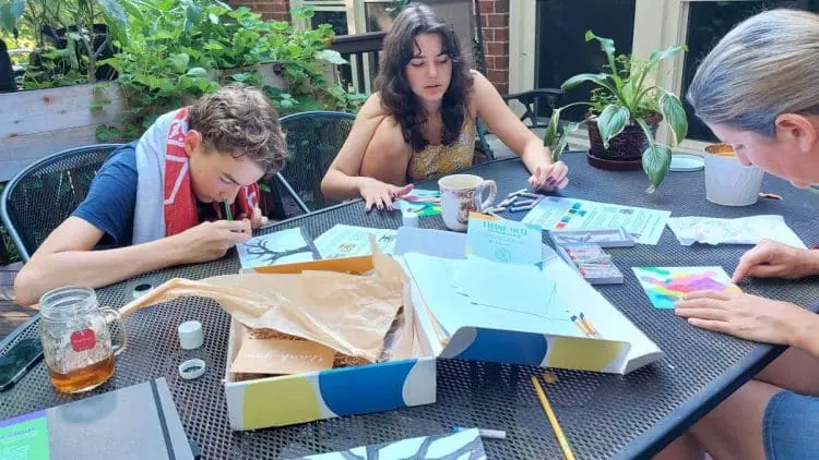 art subscription box for kids and adults