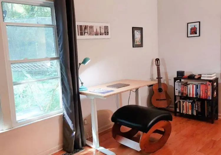 adjustable desk
