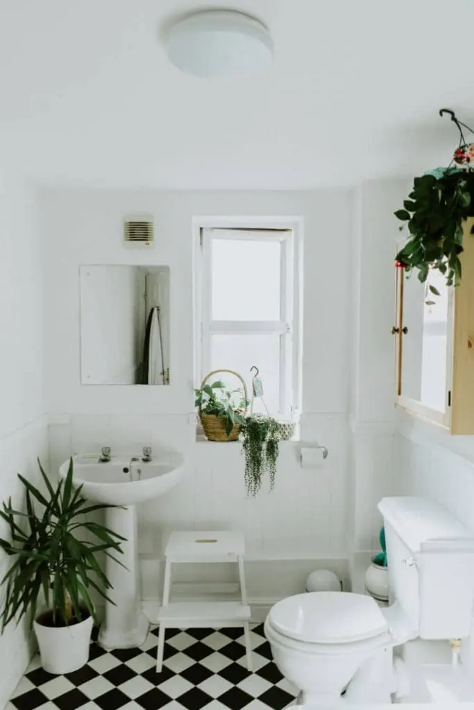 comfortably practical bathroom style