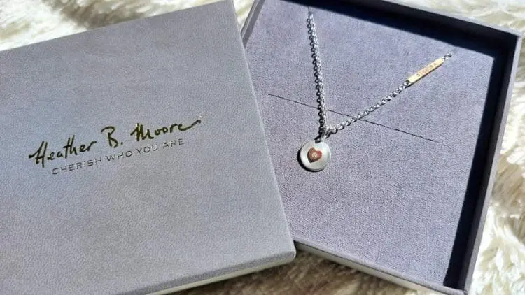 mom charm