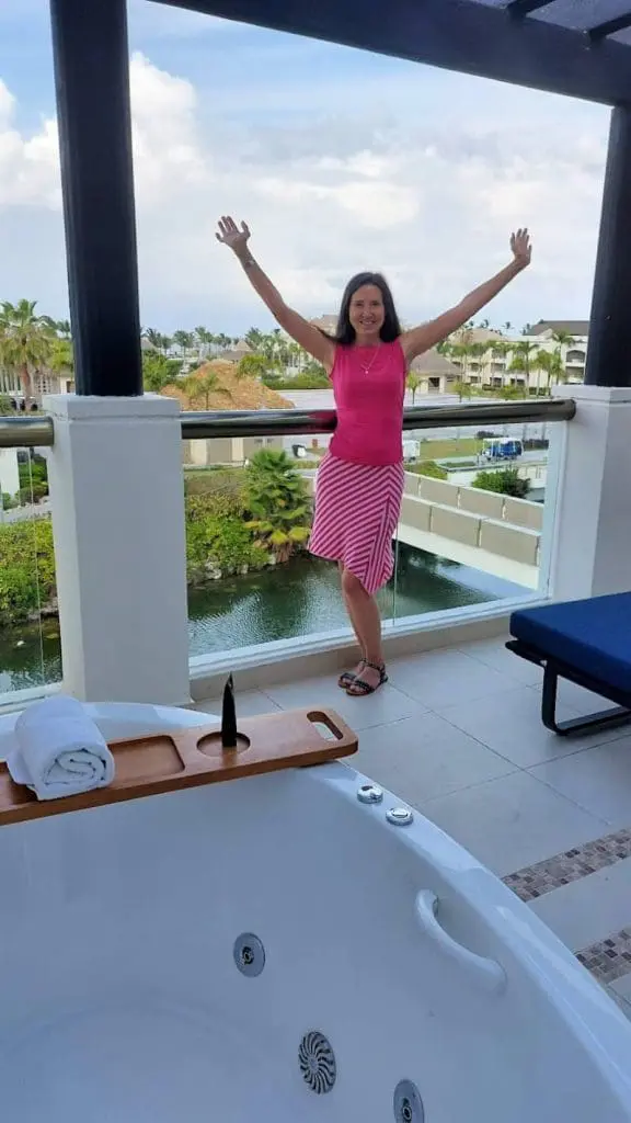 punta cana hard rock reviews- each room has a balcony with a hydro jet tub