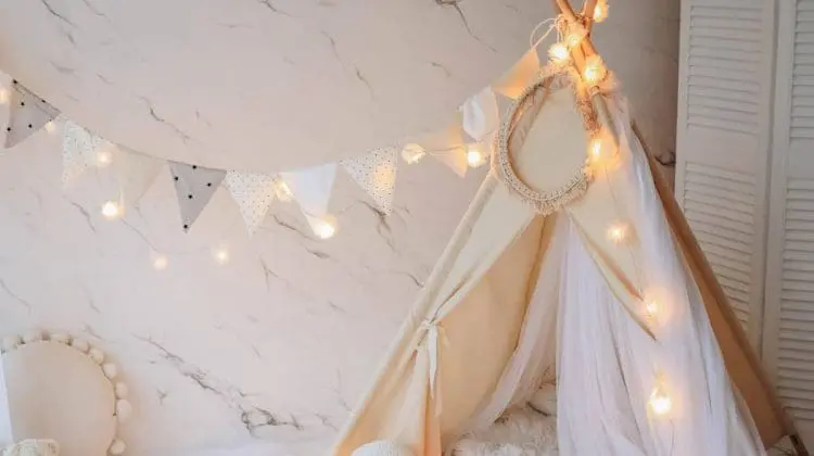 string lights kids bedroom