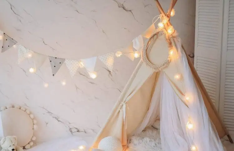 string lights kids bedroom