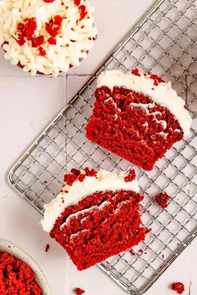 red velvet cupcakes