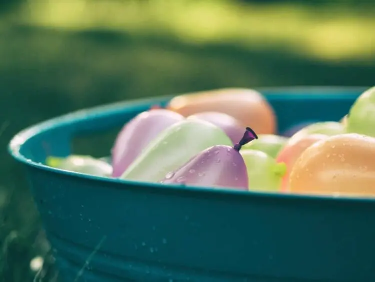 water balloons summer activity