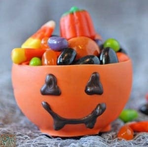 www.recipebyphoto.com Chocolate-Pumpkin-Cups-Can-you-believe-these-adorable-little-cups-are-entirely-edible