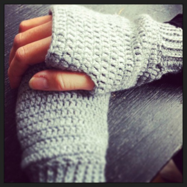 crochet fingerless gloves