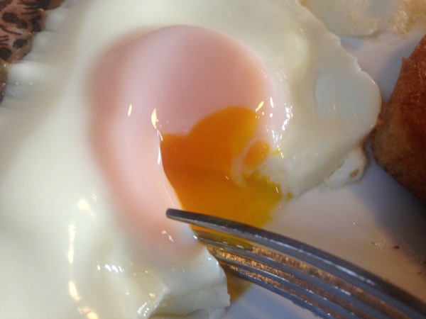 how to cook the perfect fried egg