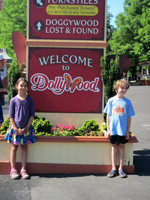 Dollywood Theme Park