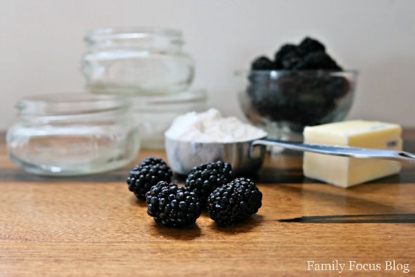 Easy Blackberry Cobbler in a Jar