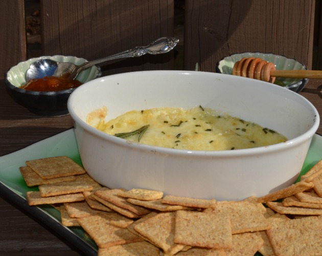 potluck baked brie dip