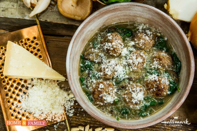 healthy homemade meatballs with spinach and mushrooms sauce