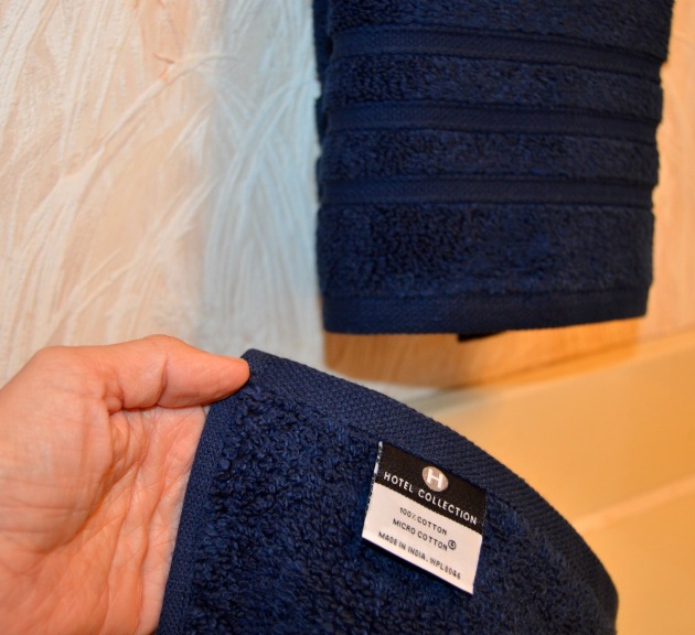 Hotel Collection Ultimate MicroCotton Sculpted Fashion Bath Towel Glacier  Combo