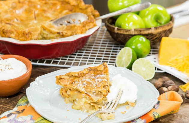 apple pie with chedder cheese