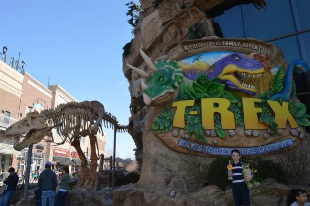 T Rex Cafe, dinosaur restaurant Kansas City