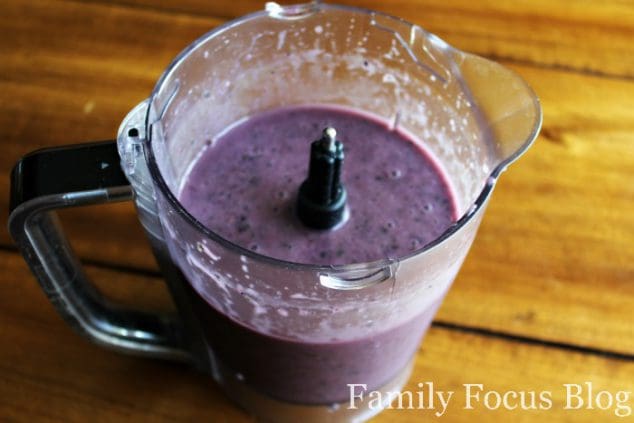 Kale Blueberry Smoothie