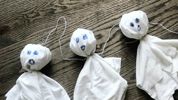 Make This Flying Ghosts Halloween Decoration With Your Kids!