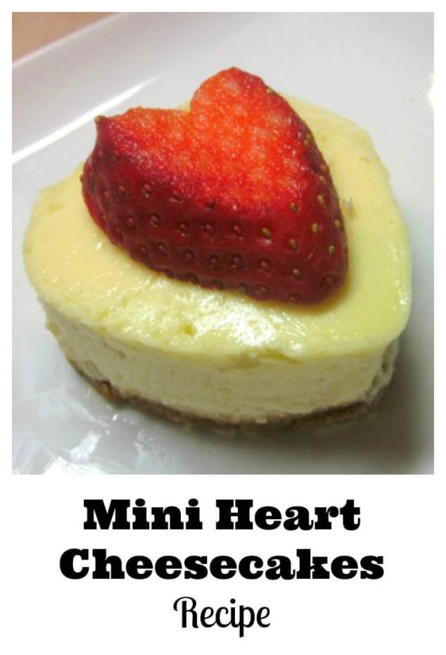 mini heart cheesecake