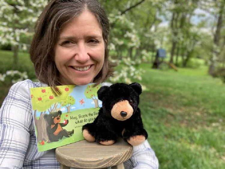 Beth Dunlap Author of Boots The Bear