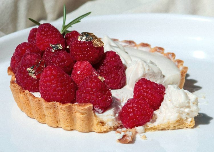 no bake raspberry cream pie