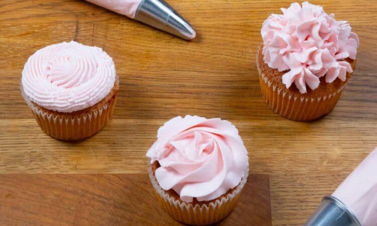 Valentine cupcakes